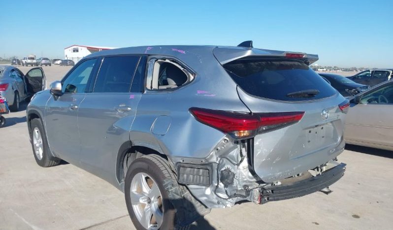 Used 2022 Toyota Highlander full