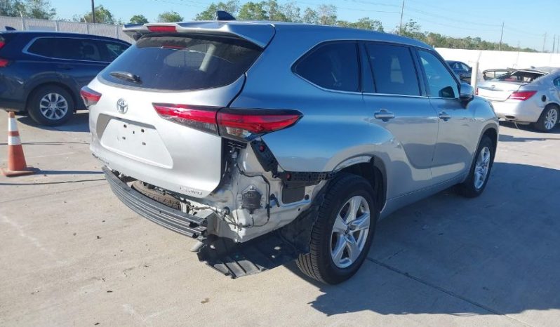 Used 2022 Toyota Highlander full