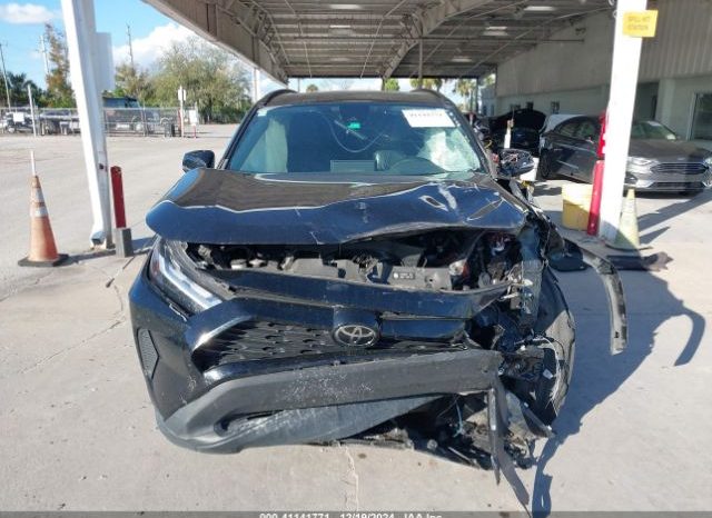 Used 2022 Toyota RAV4 full