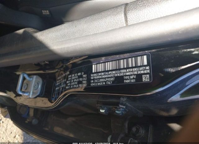 Used 2018 Jeep Renegade full
