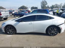 Used 2024 Toyota Prius full
