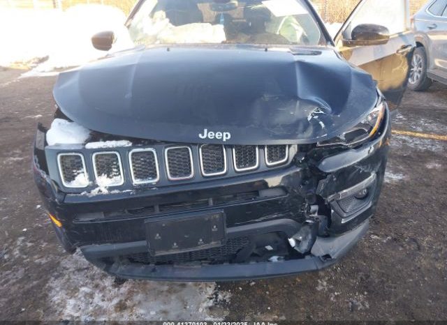 Used 2018 Jeep Compass full