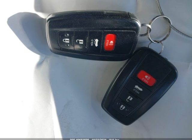 Used 2018 Toyota Camry full