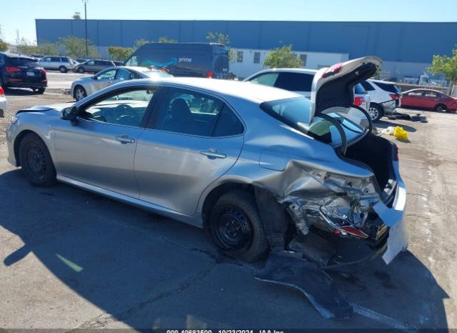 Used 2018 Toyota Camry full