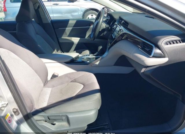 Used 2018 Toyota Camry full
