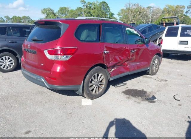 Used 2016 Nissan Pathfinder full