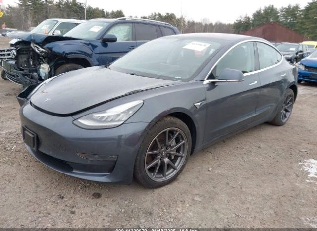 Used 2018 Tesla Model 3 full