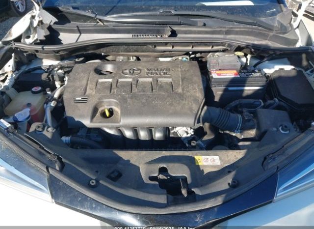 Used 2018 Toyota Corolla Hatchback full