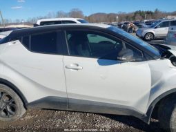 Used 2018 Toyota Corolla Hatchback full