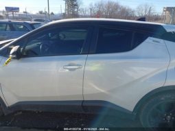 Used 2018 Toyota Corolla Hatchback full
