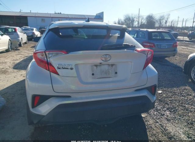 Used 2018 Toyota Corolla Hatchback full