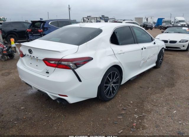 Used 2021 Toyota Camry full