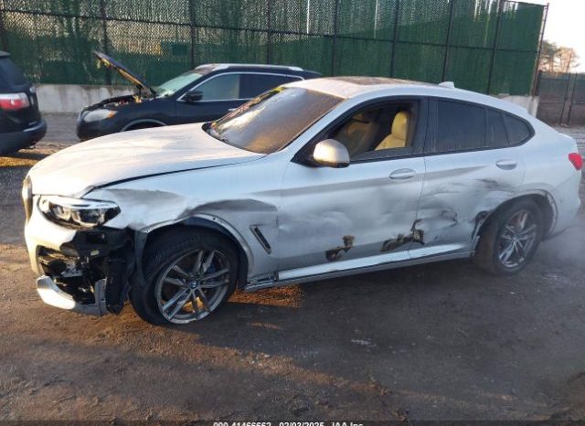 Used 2021 BMW X4 full