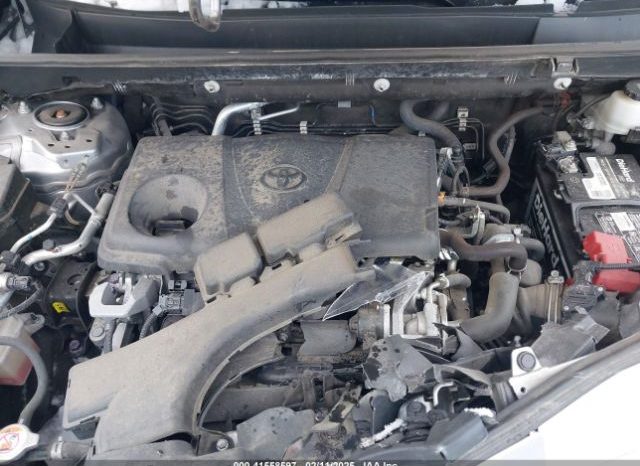 Used 2021 Toyota RAV4 full
