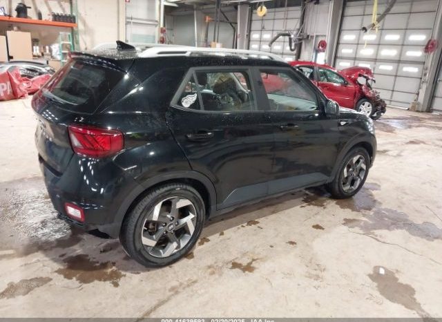 Used 2021 Hyundai Veloster full