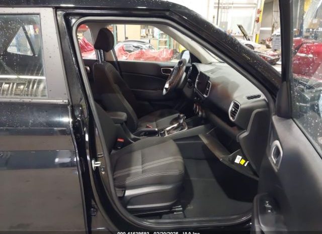 Used 2021 Hyundai Veloster full