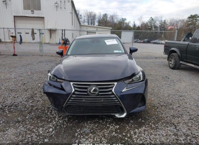 Used 2018 Lexus IS 300 full