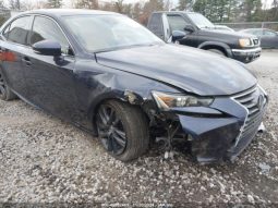 Used 2018 Lexus IS 300 full