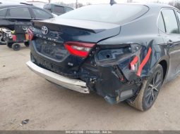 Used 2021 Toyota Camry full