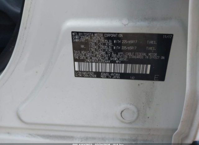 Used 2018 Toyota RAV4 full
