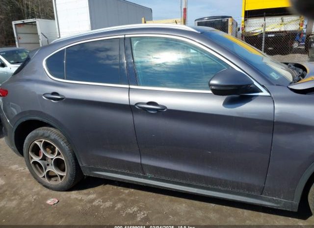 Used 2019 Alfa romeo Stelvio full