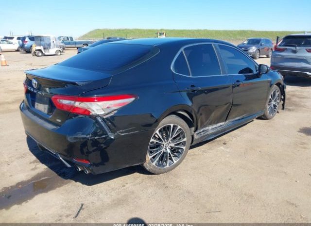 Used 2018 Toyota Camry full