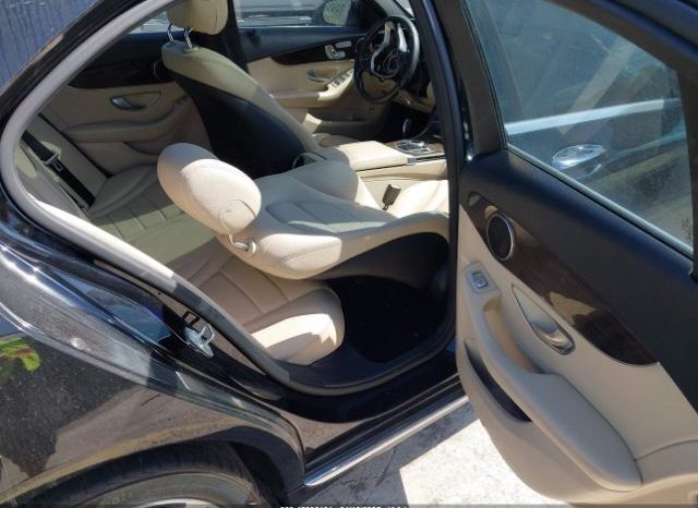 Used 2018 Mercedes C300 full