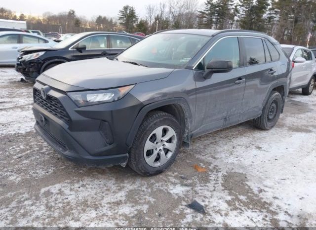 Used 2020 Toyota RAV4 full