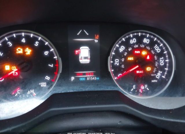 Used 2020 Toyota RAV4 full