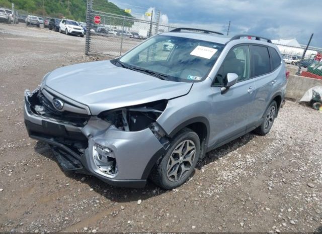Used 2021 Subaru Forester full