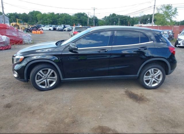 Used 2020 Mercedes GLA full