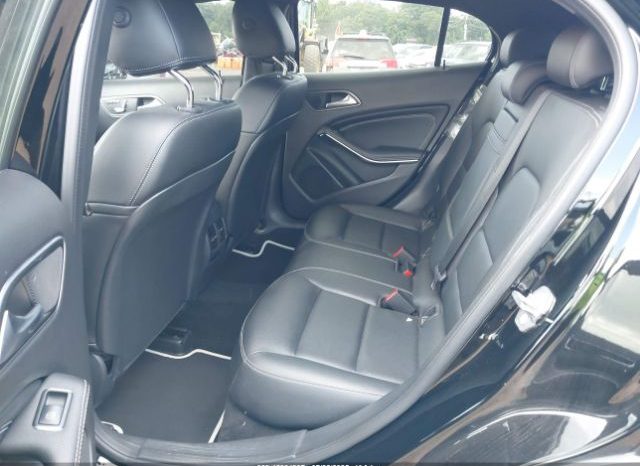 Used 2020 Mercedes GLA full