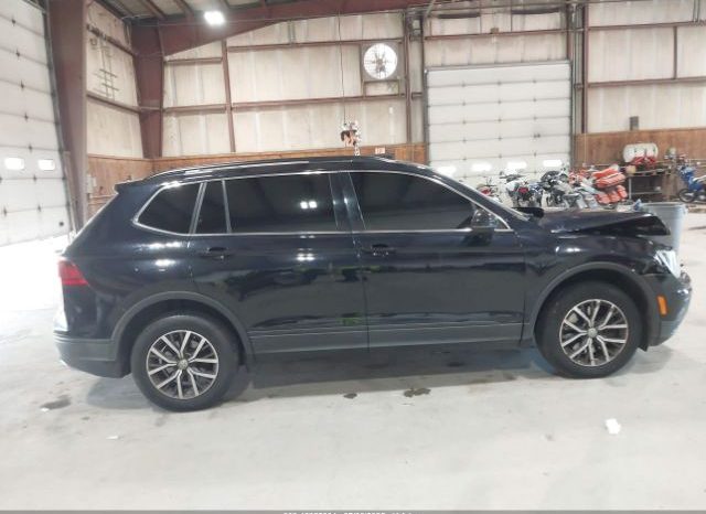 Used 2019 volvo 240 full