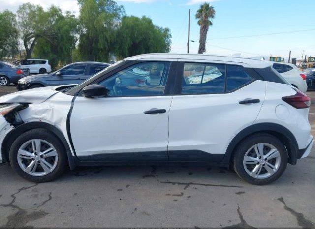 Used 2021 Nissan Truck full