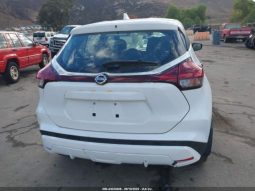 Used 2021 Nissan Truck full