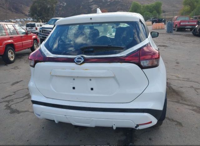 Used 2021 Nissan Truck full