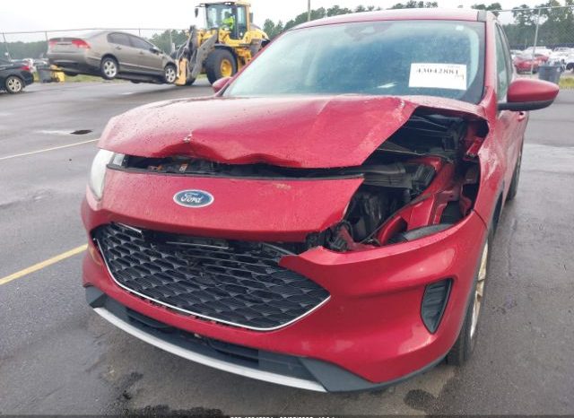 Used 2021 Ford Escape full