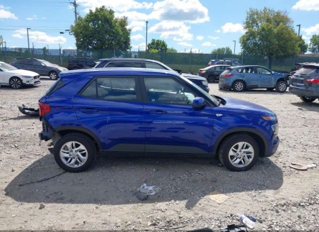 Used 2021 Hyundai Veloster full