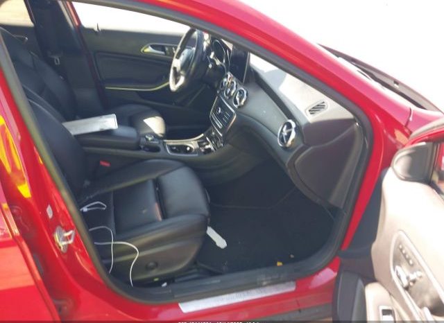 Used 2018 Mercedes GLA-Class full