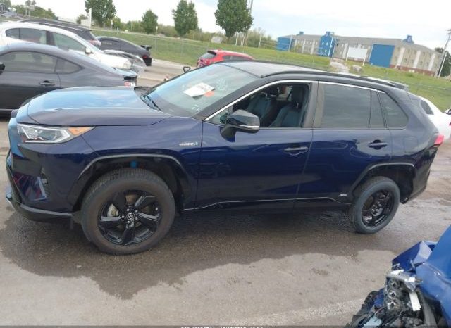 Used 2020 Toyota RAV4 full