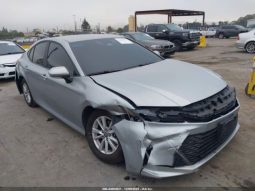 Used 2025 Toyota Camry full